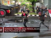 Video: Demo di DPR Makin Ricuh, Polisi Tembakkan Water Canon ke Massa