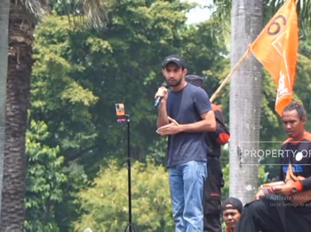 Orasi Lengkap Reza Rahadian di DPR: Negara Bukan Milik Keluarga
