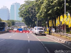 Jalan Gatsu Arah DPR Dialihkan Imbas Demo Revisi UU Pilkada