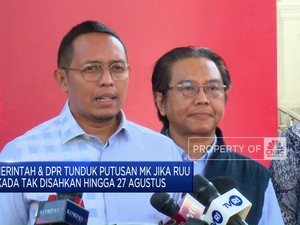 Pemerintah & DPR Tunduk Putusan MK
