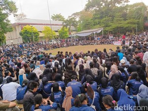 Mahasiswa Bentuk Aliansi Lampung Menggugat, Sebut DPR Begal Demokrasi