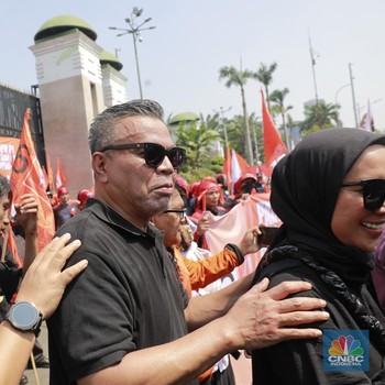 Cing Abdel Hingga Bintang Emon Turun Gunung Ikut Demo di DPR
