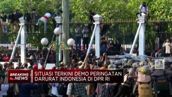 Video: Situasi Terkini Demo Tolak RUU Pilkada di Gedung DPR RI