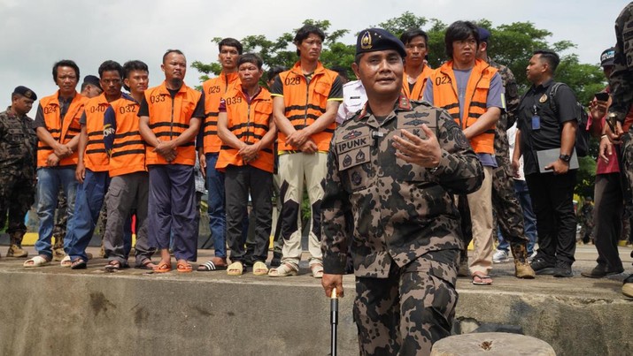 Kementerian Kelautan dan Perikanan (KKP) berhasil mengamankan satu unit Kapal Ikan Asing (KIA) berbendera Vietnam yang kedapatan melakukan penangkapan ikan secara ilegal atau illegal fishing di WPPNRI 711 perairan Laut Natuna. (Dok. Humas Ditjen PSDKP)