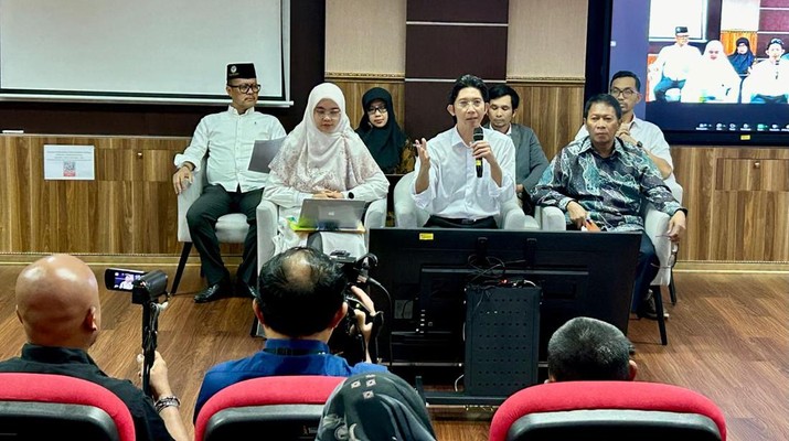 Konferensi pers Fakultas Kedokteran Universitas Diponegoro terkait kematian mahasiswi Program Pendidikan Dokter Spesialis (PPDS) dr. Aulia Risma Lestari di Semarang, Jawa Tengah, Jumat (23/8/2024). (Dok: FK Undip)