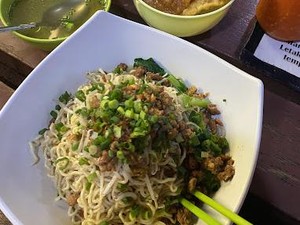 Mulai Rp 10.000-an, Ini 10 Kuliner Murah di Belakang Kampus Binus