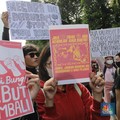 Potret Kala Mahasiswa Datangi KPU, Rantis Brimob Ikut Siaga