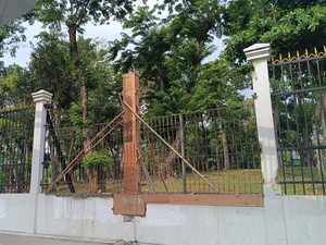 Pagar DPR yang Jebol Saat Demo Langsung Diperbaiki Hari Ini