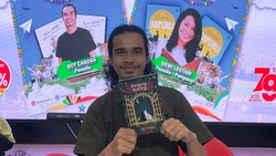 Boy Candra Rilis Buku Terbaru tentang Dongeng Kucing