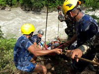 Potret Ngeri Bus Masuk Sungai di Nepal, 27 Turis India Tewas