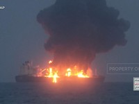 Detik-detik Kapal Tanker Yunani Terbakar Usai Diserang Houthi