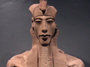 7 Fakta Akhenaten, Firaun yang Buat Agama Baru hingga Pindahkan Ibu Kota
