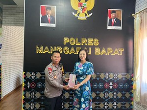 Turis China Banyak ke Labuan Bajo, Konjen Puji Pengamanan Polisi