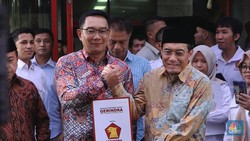 Ridwan Kamil-Suswono Daftar ke KPUD Jakarta Pada 28 Agustus