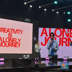 Ayah Hanya Tukang Kayu, Angga Sasongko Cerita Beratnya Merintis Karir