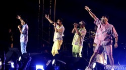 Project Pop Menggebrak Panggung Malam Puncak West Java Festival 2024