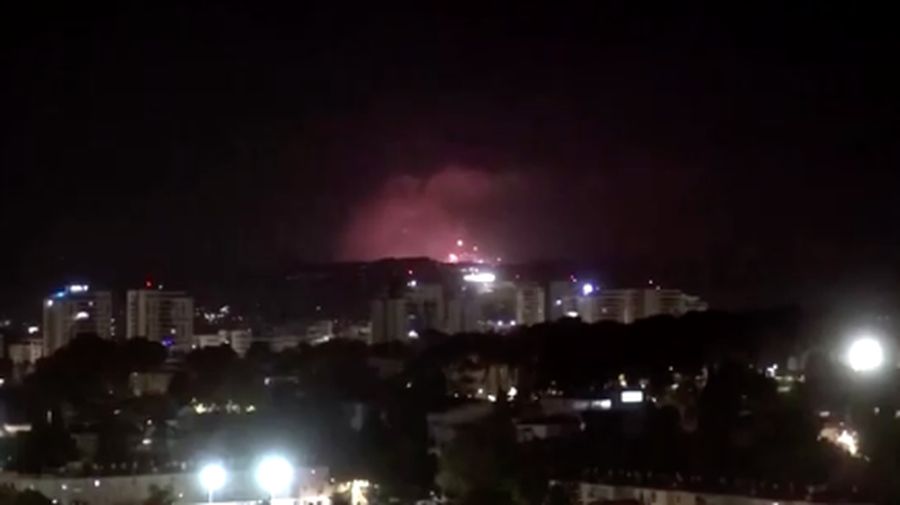Saling serang rudal besar-besaran antara Israel dan Hizbullah. ()REUTERS)