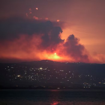 Detik-Detik Hizbullah Bombardir Israel, Tembak 320 Roket & Drone