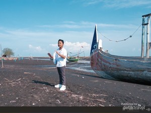 Terpikat Keindahan Pantai Tangsi Situbondo