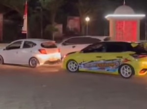 Viral Rombongan Komunitas Mobil Geber Knalpot Brong di Masjid Agung Jeneponto