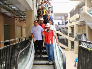 Tinjau Pembangunan Pasar Raya Padang, Andre Rosiade: Alhamdulillah Sudah 93%