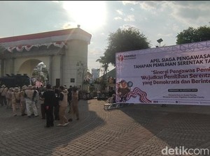 Demo Mahasiswa Geser ke Balai Kota Semarang, Apel Bawaslu Ditunda
