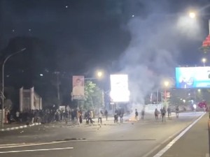 Kericuhan Demo Peringatan Darurat di Makassar Berujung 34 Orang Ditangkap