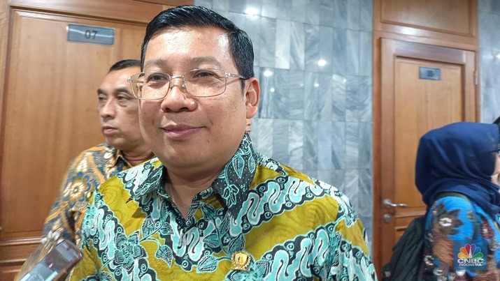 Kepala Bapanas Arief Prasetyo Adi saat ditemui di Kompleks Parlemen, Jakarta, Senin (26/8/2024). (CNBC Indonesia/Martyasari Rizky)