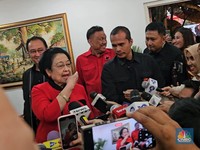 PDIP Belum Umumkan Anies-Rano Karno Hari Ini, Megawati-Ahok Bungkam