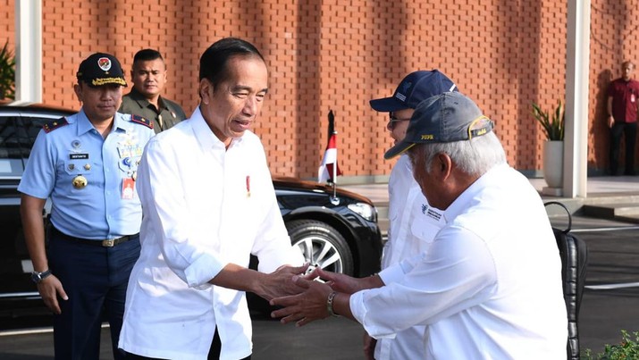 Presiden Joko Widodo (Jokowi)  bertolak menuju Provinsi Lampung pada Senin, (26/8/2024) untuk melakukan kunjungan kerja. Rencananya Jokowi akan meresmikan sejumlah proyek infrastruktur. (Dok. BPMI)