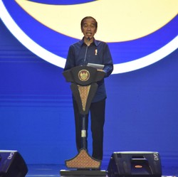 Jokowi: Ada yang Datang Ramai-Ramai, Lalu Ditinggal Ramai-Ramai