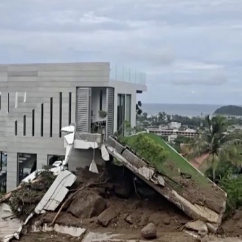 Longsor Maut Hantam Tetangga RI, Puluhan Orang Terkubur Hidup-Hidup