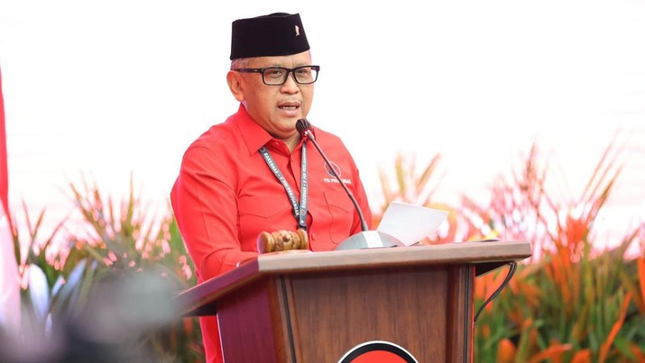 Sekretaris Jendral DPP PDI Perjuangan, Hasto Kristiyanto dalam Pengumuman Bakal Calon Kepala Daerah atau Wakil Kepala Daerah dari PDI Perjuangan Tahap 3. (Dok: PDIP)