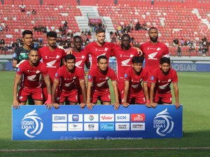 Prediksi Susunan Pemain PSM Vs Persib: Adu Cerdik di Tengah Badai Cedera