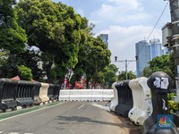Antisipasi Demo Hari ini, Jalan di Depan KPU Ditutup-Petugas Bersiaga