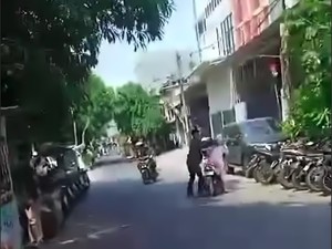 Maling di Jakut Umbar Tembakan Sebelum Kabur dan Rampas Motor Emak-emak