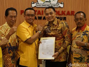 Eri-Armuji Resmi Terima B1-KWK dari Golkar untuk Maju Pilwali Surabaya