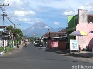 Status Waspada, Gunung Semeru 8 Kali Erupsi Pagi Ini