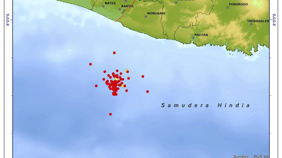 Hingga pukul 7.00 WIB, hasil monitoring BMKG utk Gempa Gn Kidul M5,5 tadi malam menunjukkan telah terjadi 77 kali aktivitas gempabumi susulan (aftershock) dengan magnitudo terbesar M4,0 dan magnitudo terkecil M2,3. (X @DaryonoBMKG)