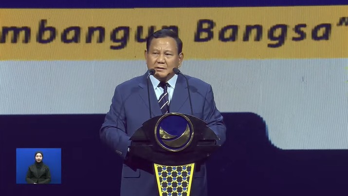 Prabowo Subianto dalam acara Penutupan Kongres III Partai NasDem 