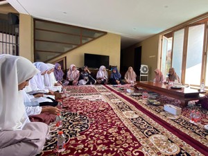 Puluhan Nyai di Banyuwangi Istigasah Jelang Pendaftaran Ipuk-Mujiono