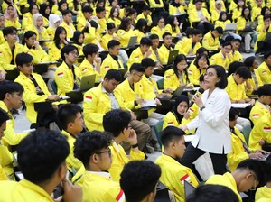 Sri Mulyani Ngajar di FEB UI: Ilmu Ekonomi Adalah Ilmu Mengelola Rumah Tangga