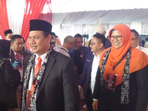 Duet Pimpinan DPRD Isro-Uyun Daftar Pilwalkot ke KPU Cilegon