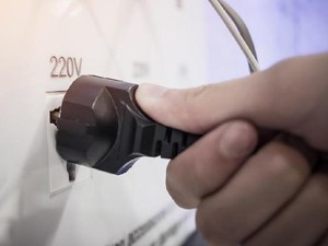 Ada Banyak Jenis Colokan Listrik, Ternyata Ini Bedanya