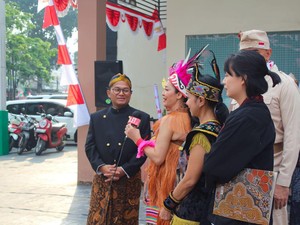 Klinik Mitra Diani di Ciracas Jaktim Undang Meriam Bellina Rayakan HUT RI