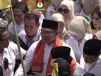 Ridwan Kamil-Suswono Tiba di KPU Jakarta, Siap Daftar Pilgub 2024