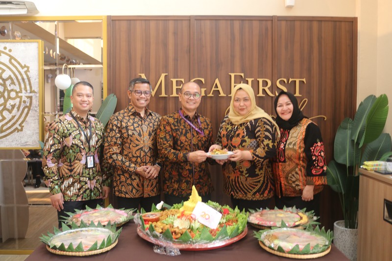 Peresmian MegaFirst Syariah dilakukan di Kantor Cabang Utama Bank Mega Syariah dan Kantor Cabang Arteri Pondok Pinang, Jakarta, (26/8/2024). (Dok. Bank Mega Syariah)