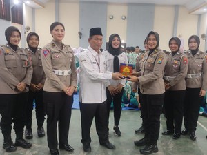 Polwan Goes to School Cegah Pengaruh Gangster ke Pelajar di Sidoarjo