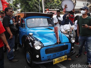 Riwayat Opelet Si Doel: Dulunya Jadi Kandang Ayam, Dibeli Harga Rp 525 Ribu