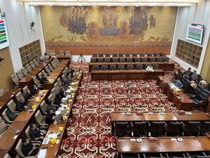 Indofarma Nunggak Gaji Rp 95 M, Serikat Pekerja Ngadu ke DPR